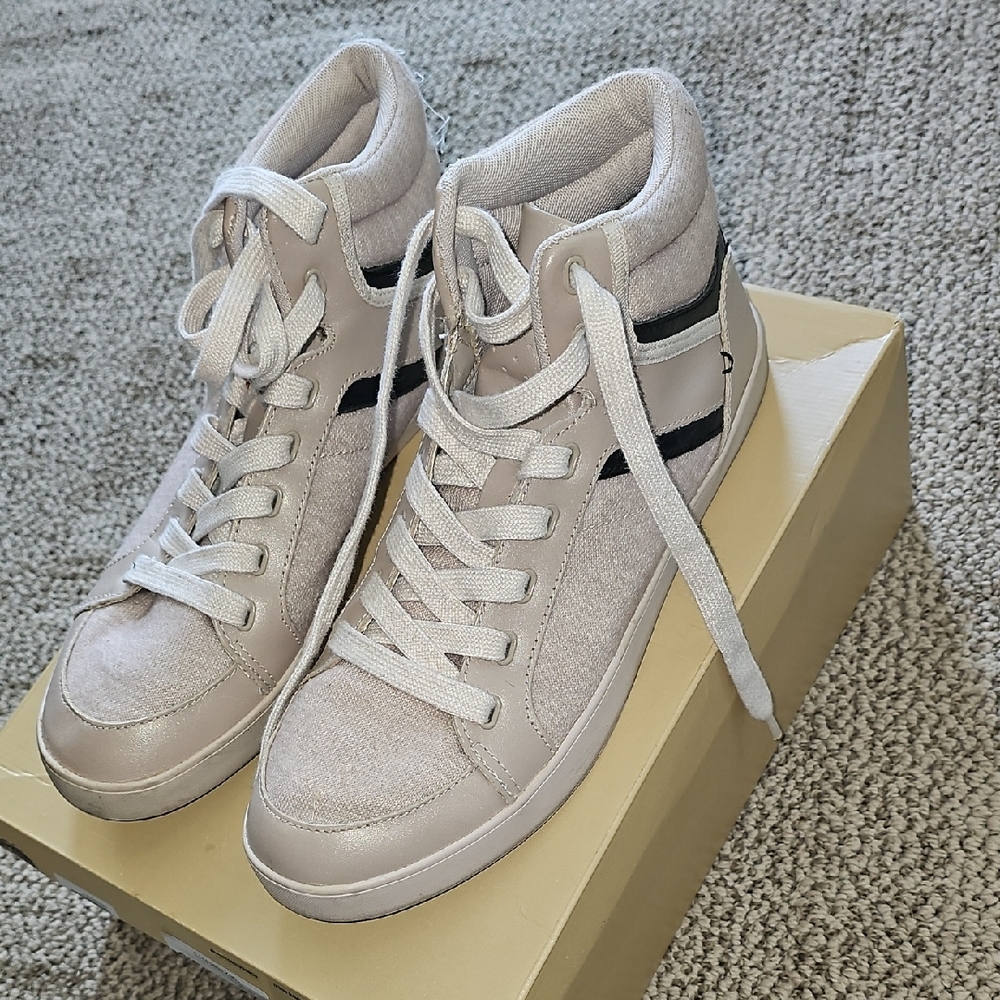 Dr. Scholl's Cream and Black High-Top Sneakers